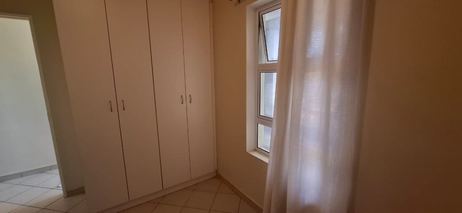 To Let 2 Bedroom Property for Rent in Buh Rein Estate Western Cape